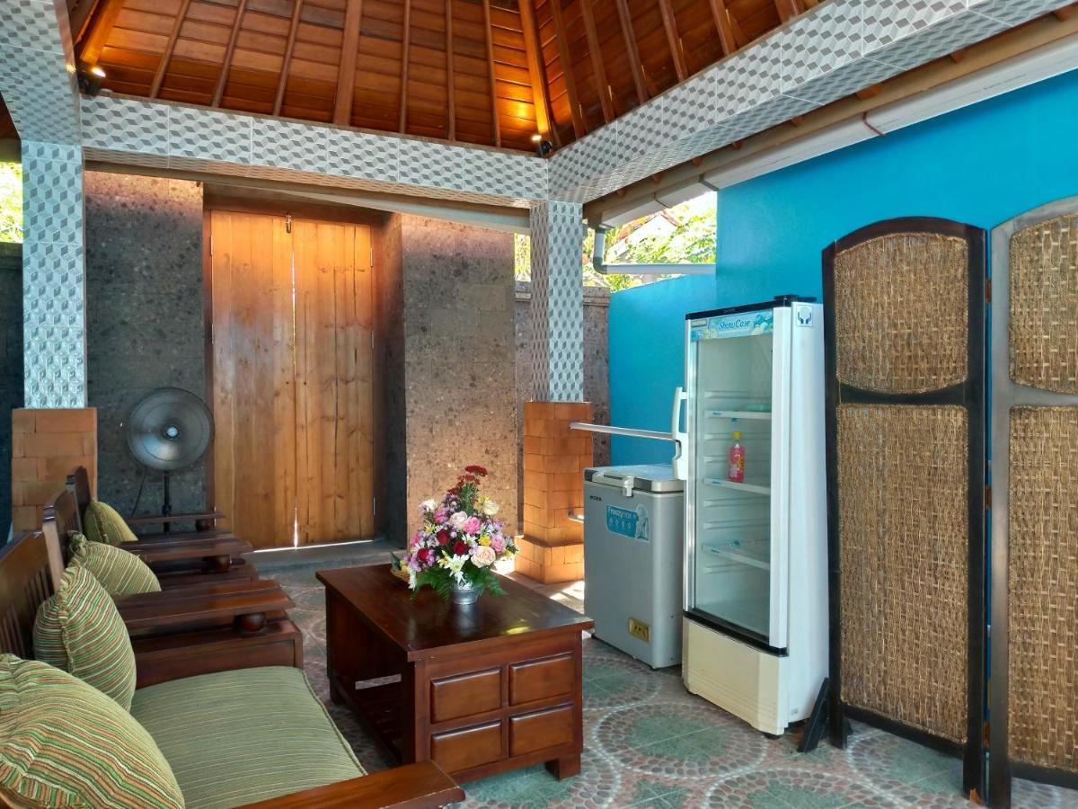 Blue House Uluwatu Hotel Exterior photo